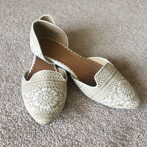 Restricted Tribal Print Flats - Sz 7.5 Nude/White